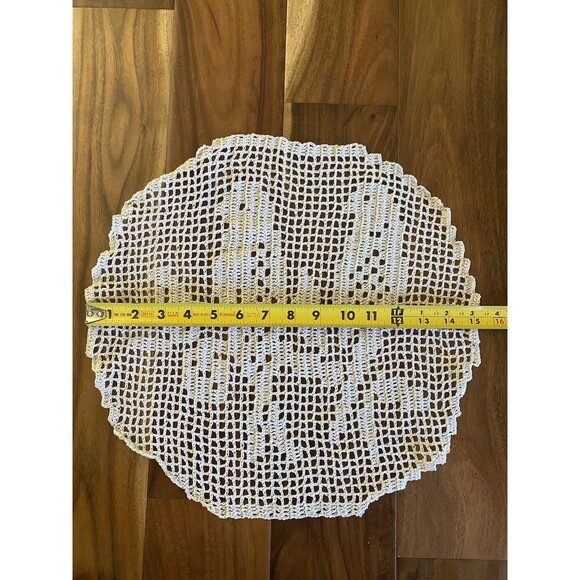 Vintage Handmade Crochet Grey 2 Birds on the Branch Round Doily Filet 15”*14.5” - Picture 4 of 4